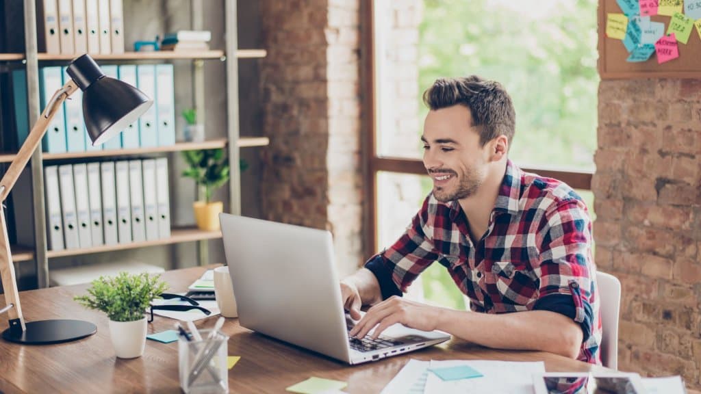 3 Challenges of Being a Young Entrepreneur (And How to Solve Them)