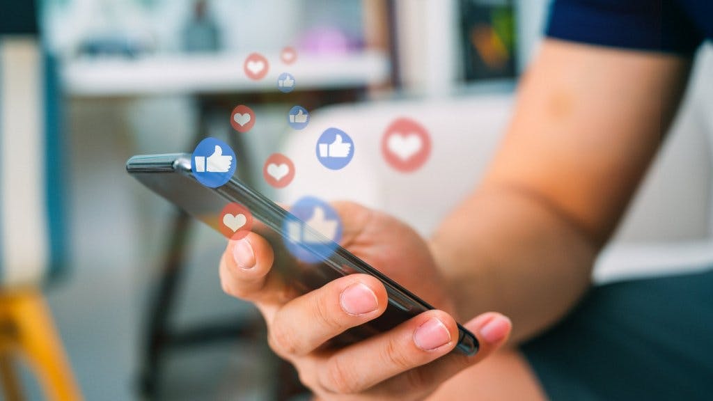 5 Ways to Use Social Media to Create Better Engagements
