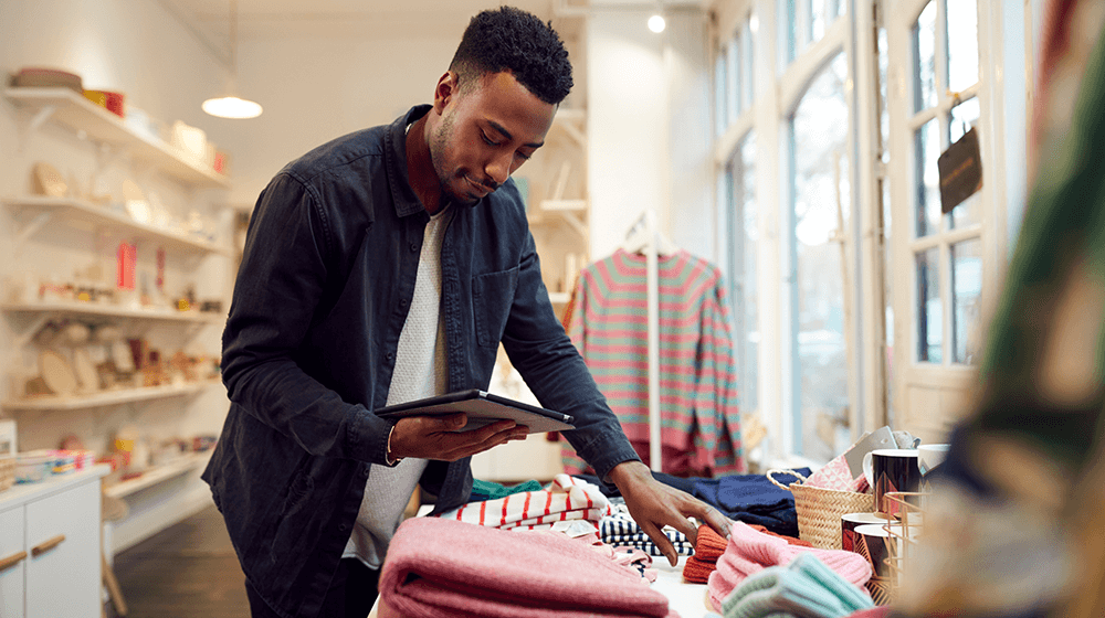 11 Ways Small Businesses Can Compete With Major Retailers for Holiday Sales